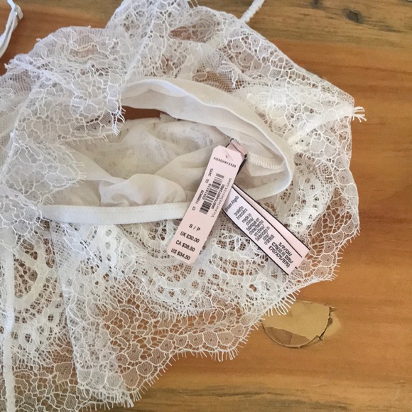 VS Triangle Lace Bralette - Picture 4 of 4